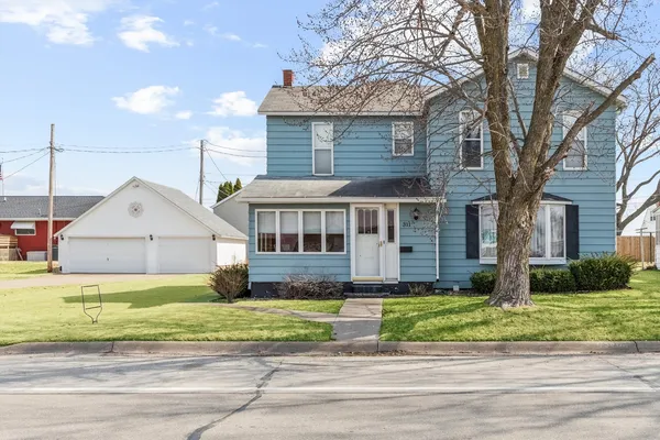 $179,900 | 311 Broad Street, Sabula, IA 52070