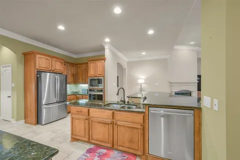 $685,000 | 21214 Redcrest Manor Drive, Richmond, TX 77406