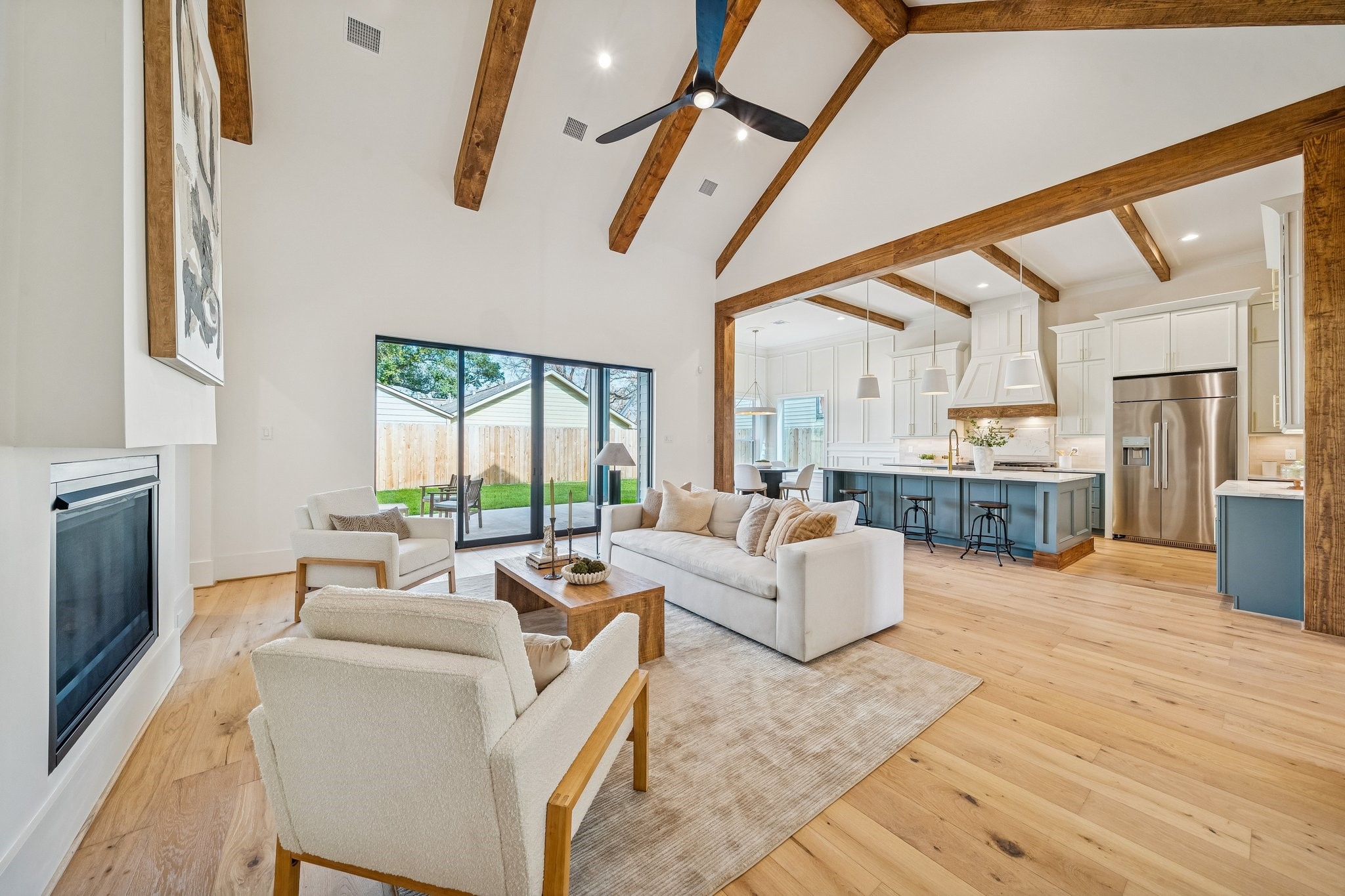 511 Graceland Street Houston, TX 77009 - Photo 9 of 45 Perfect entertaining space with that enormous kitchen island.