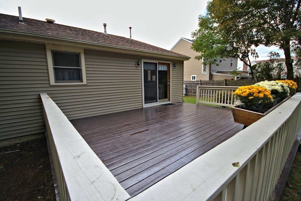40 Reeds Lane Holbrook, MA 02343 - Photo 8 of 20 Gallery Image 8