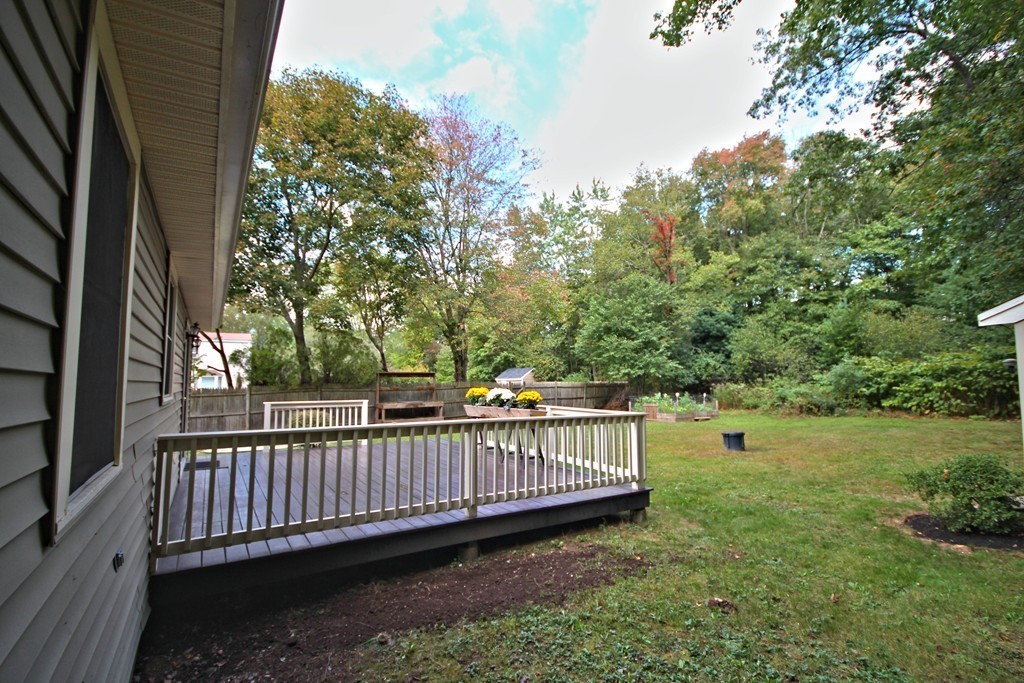 40 Reeds Lane Holbrook, MA 02343 - Photo 9 of 20 Gallery Image 9