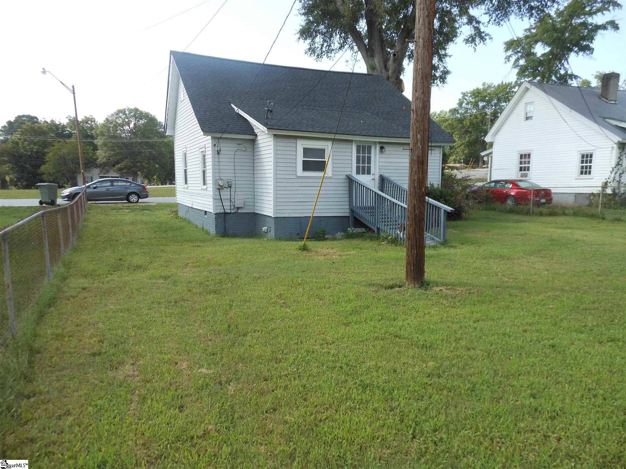 105 1st Street Fountain Inn, SC 29644 - Photo 2 of 9