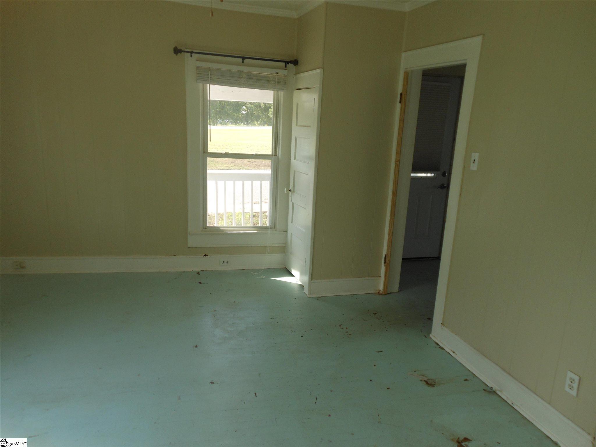 105 1st Street Fountain Inn, SC 29644 - Photo 6 of 9