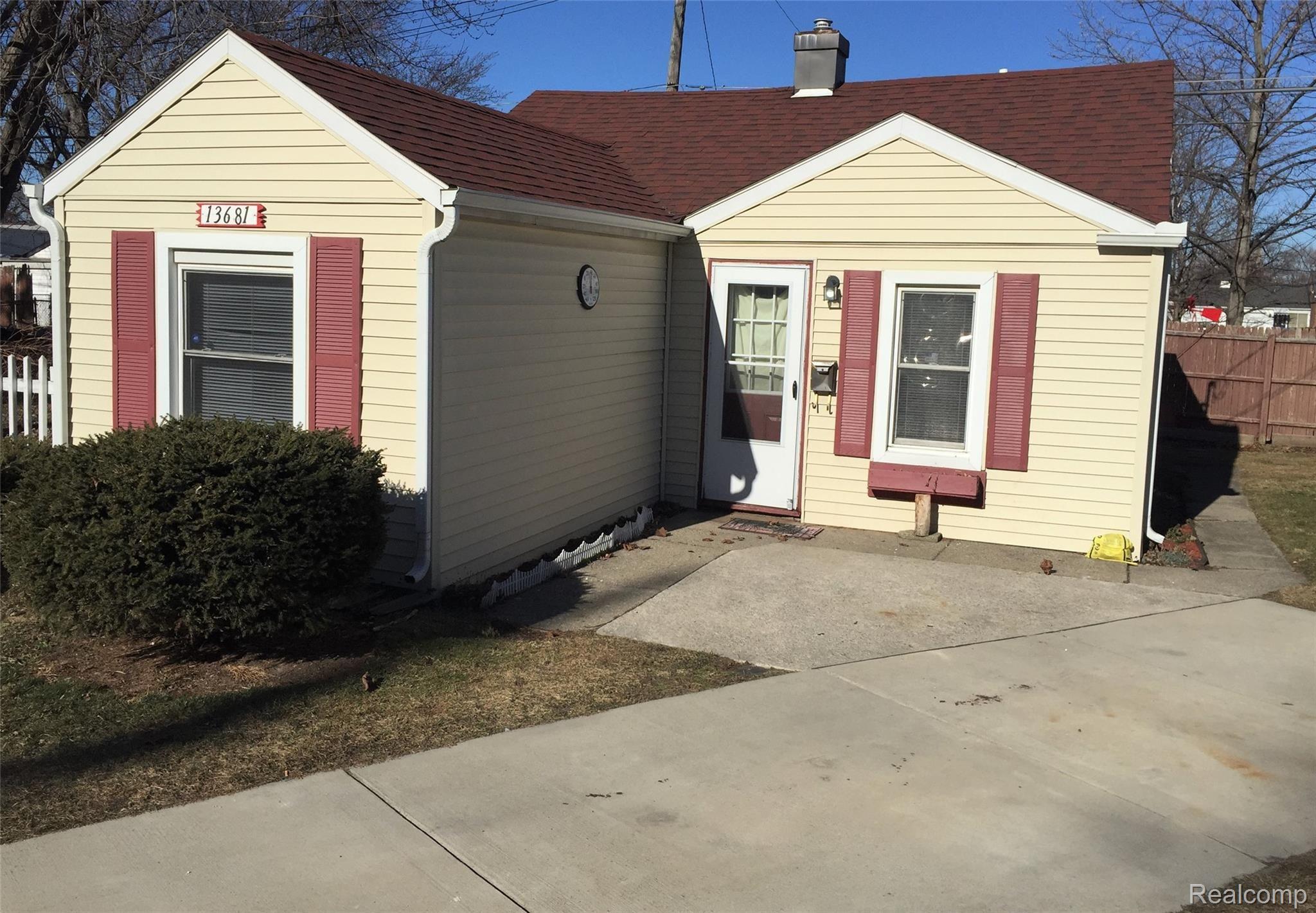 13681 Toepfer Road Warren, MI 48089 - Photo 3 of 13 front elevation3.jpg