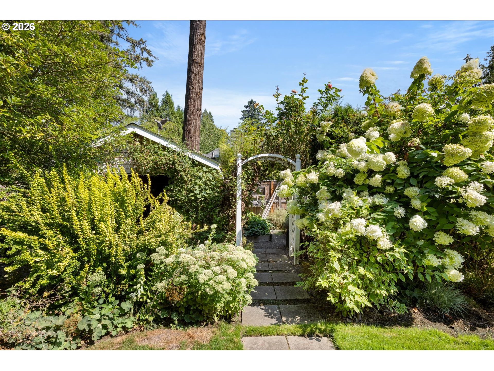 6316 Southwest Canby Street Portland, OR 97219 - Photo 19 of 43