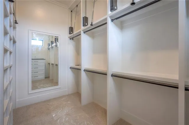 $1,095,000 | 565 South Shore Drive, Lake Winnebago, MO 64034