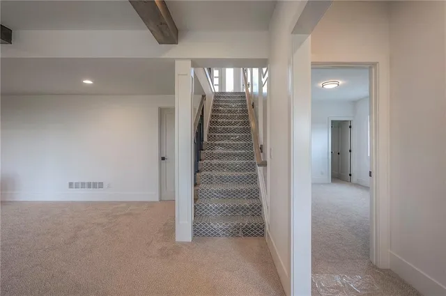 $1,095,000 | 565 South Shore Drive, Lake Winnebago, MO 64034