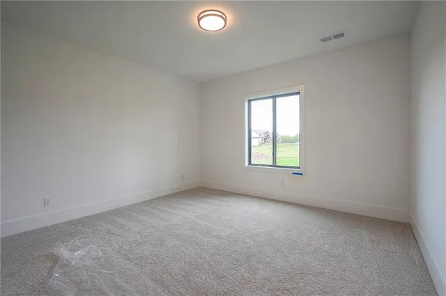 $1,095,000 | 565 South Shore Drive, Lake Winnebago, MO 64034