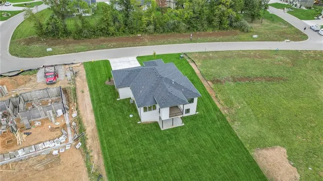 $1,095,000 | 565 South Shore Drive, Lake Winnebago, MO 64034