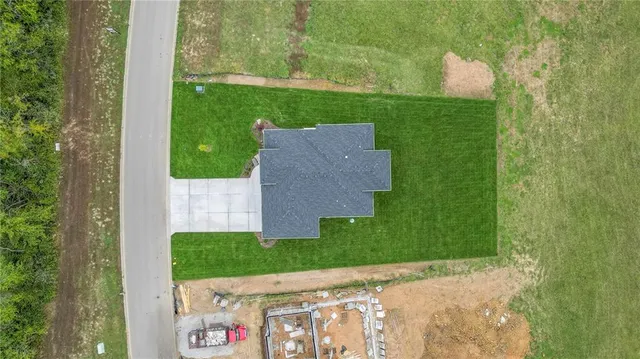 $1,095,000 | 565 South Shore Drive, Lake Winnebago, MO 64034