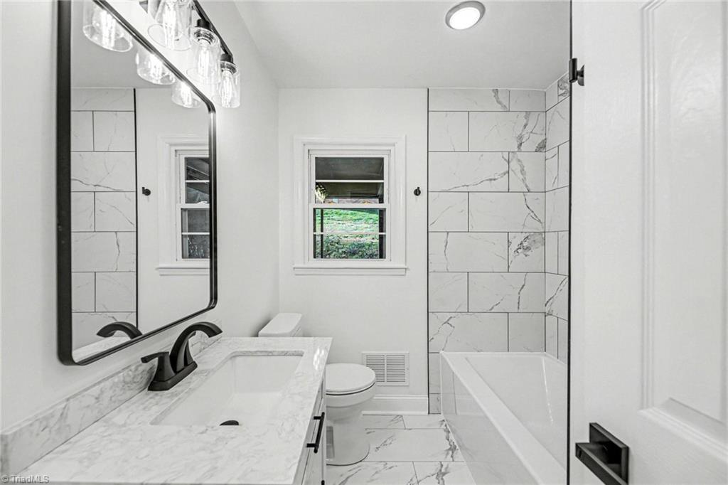 3603 Rolling Road High Point, NC 27265 - Photo 15 of 28