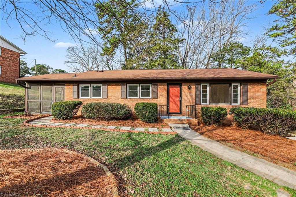 3603 Rolling Road High Point, NC 27265 - Photo 2 of 28