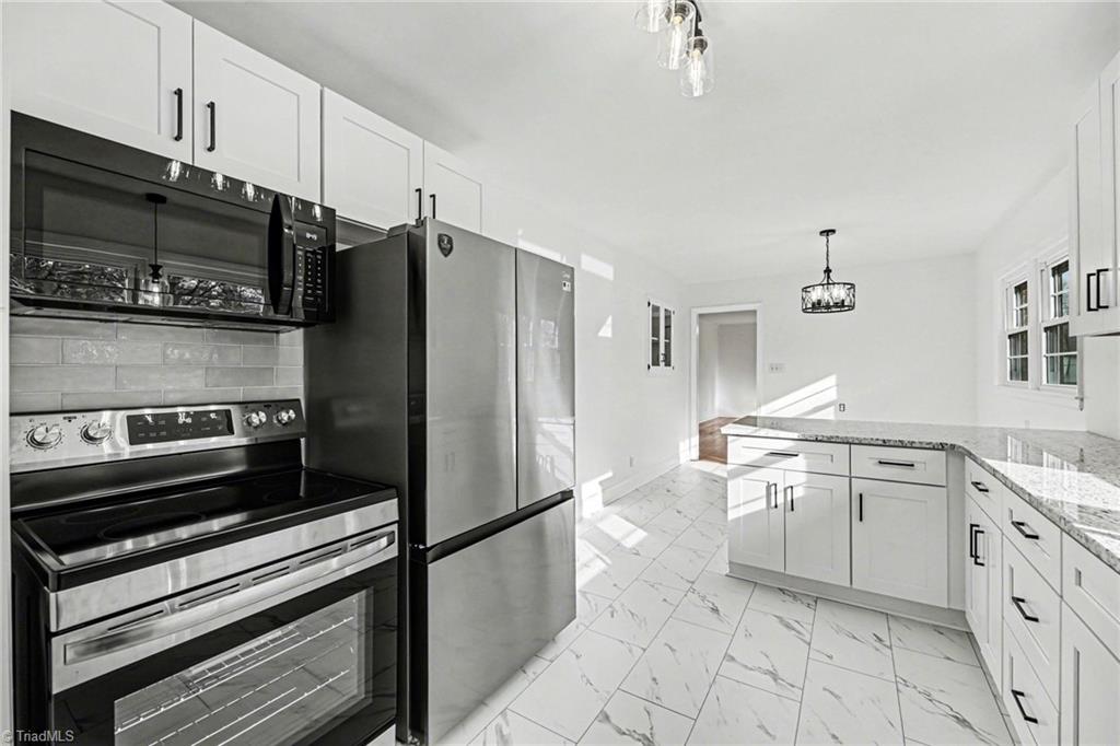 3603 Rolling Road High Point, NC 27265 - Photo 9 of 28