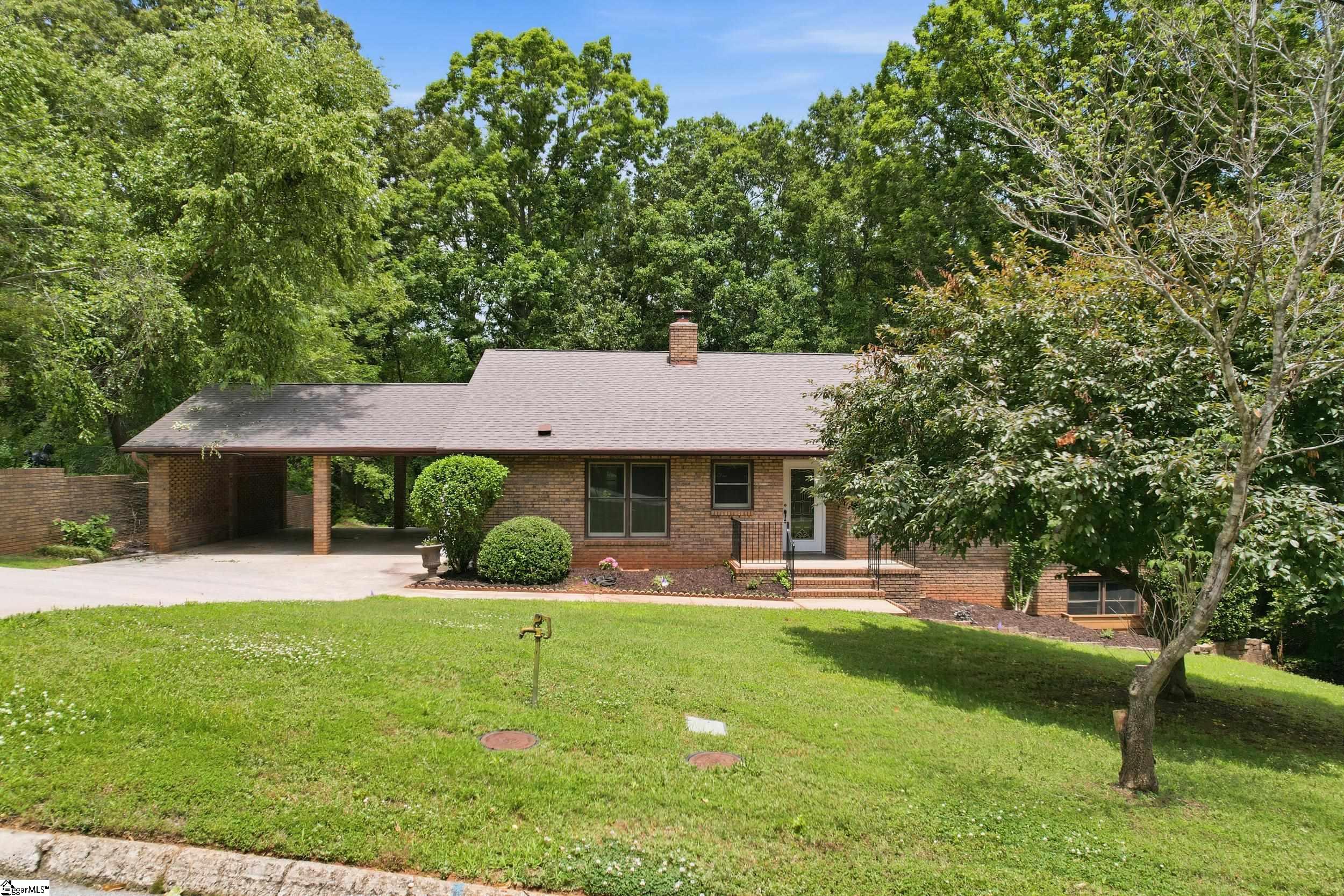 110 Trafalgar Road Greenville, SC 29617 - Photo 1 of 43 Gallery Image 1