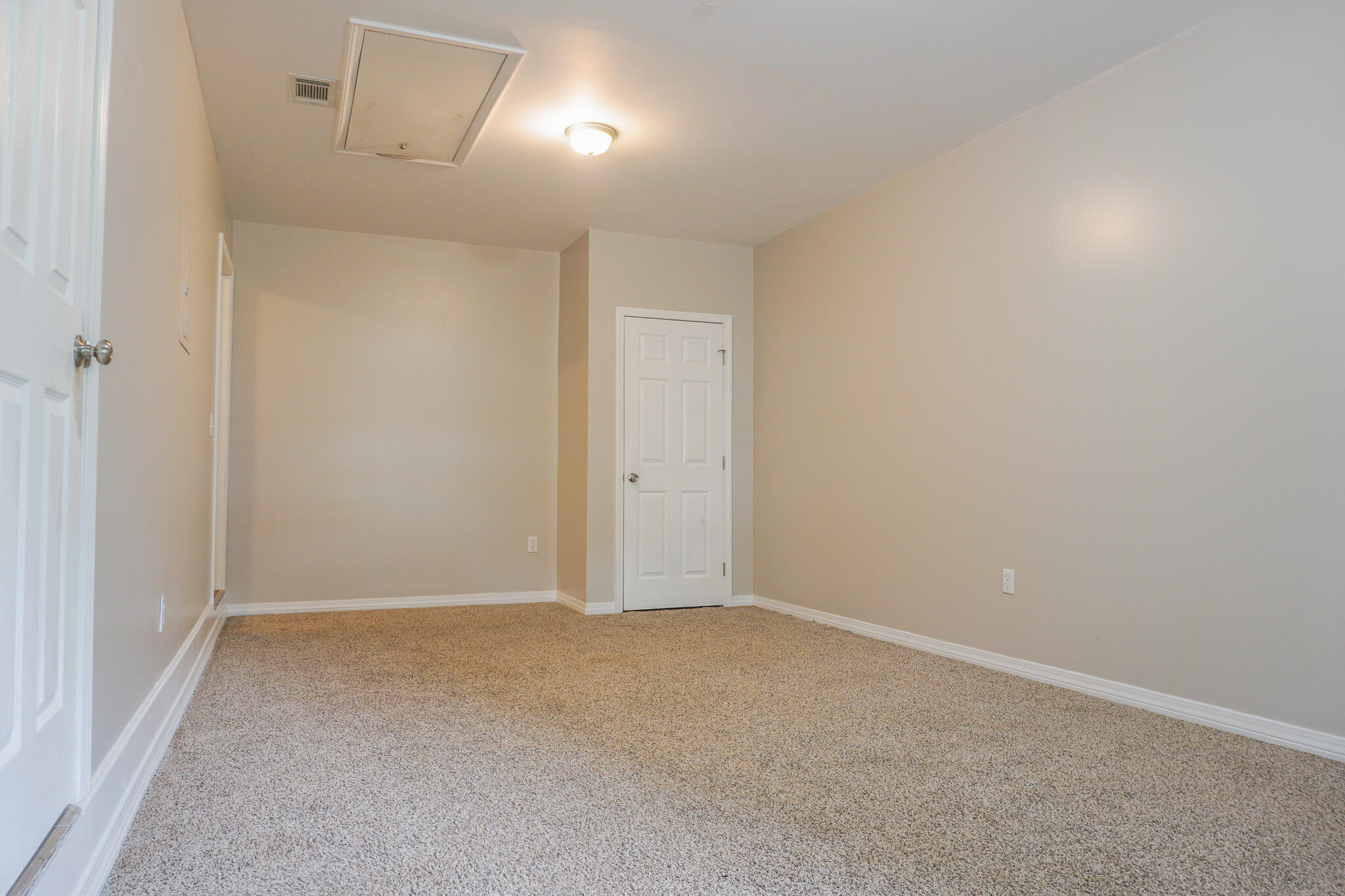 6115 Willow Lane North Crestview, FL 32539 - Photo 19 of 29 a view of an empty room
