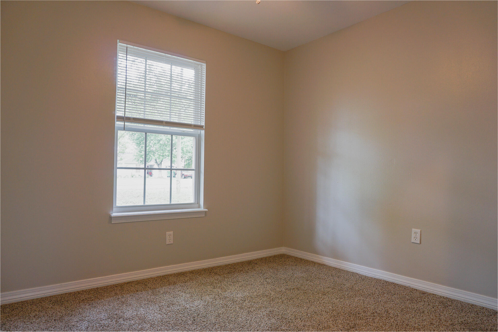 6115 Willow Lane North Crestview, FL 32539 - Photo 25 of 29 an empty room with a window