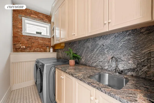 $3,495,000 | 392 3rd Street, Unit 2 | Park Slope