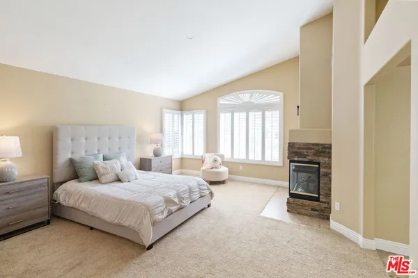 $1,165,000 | 23604 Sunderland Court, Valencia, CA 91354