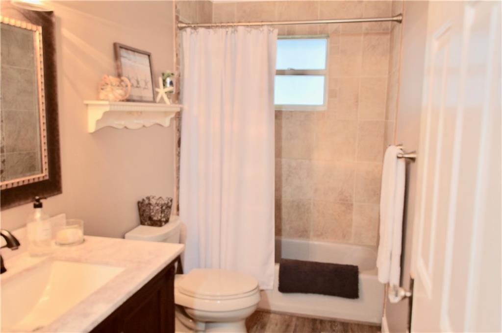 1704 Southwest Dyer Point Road Palm City, FL 34990 - Photo 18 of 43 Gallery Image 18