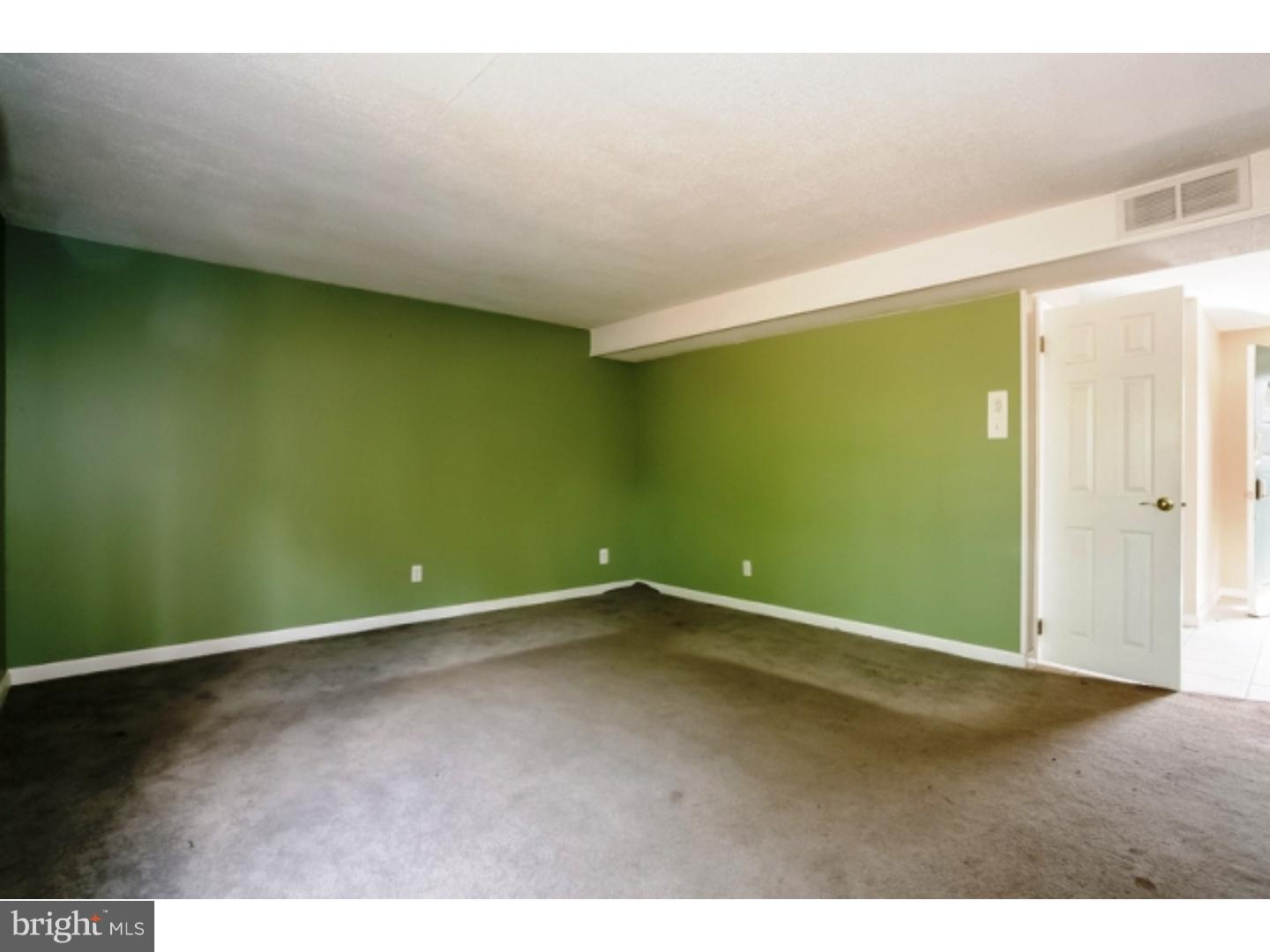1531 Windmill Road Warminster, PA 18974 - Photo 17 of 20 Gallery Image 17
