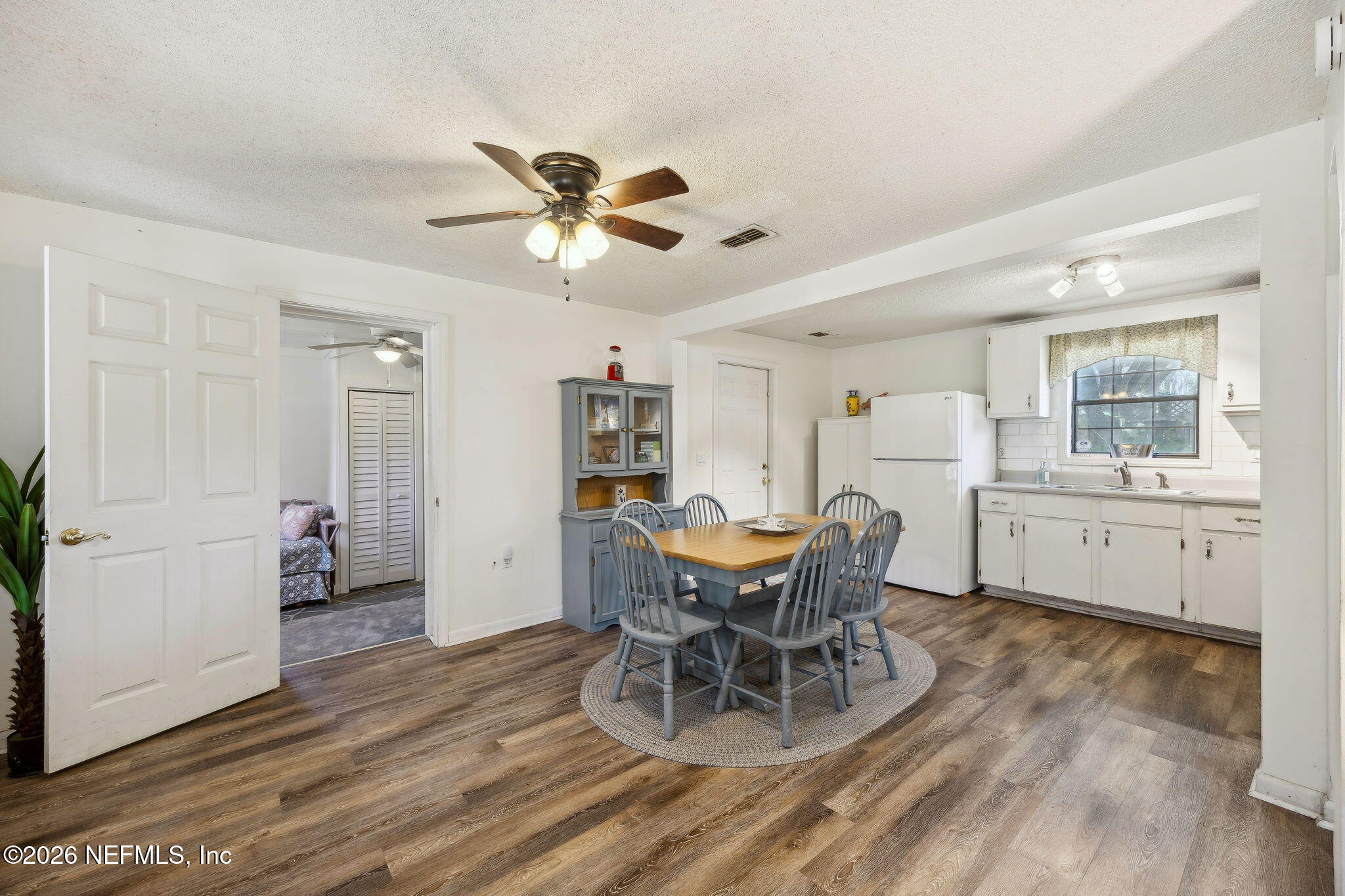 1306 South 4th Street Fernandina Beach, FL 32034 - Photo 13 of 38 14-web-or-mls-16_1306 S 4th St