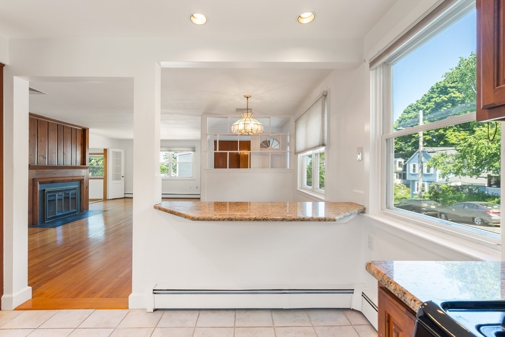 66 Overlook Road Marblehead, MA 01945 - Photo 9 of 34