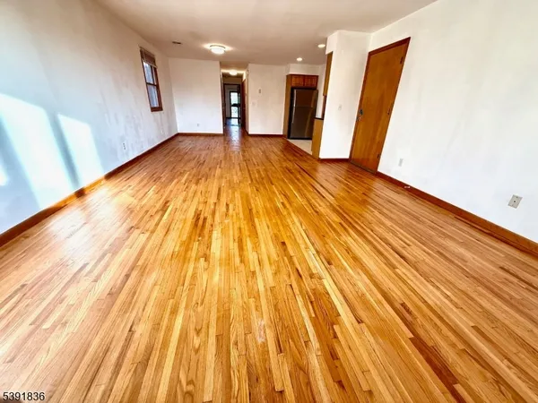 $2,600 | 68 Somme Street, Unit 2, Newark, NJ 07105