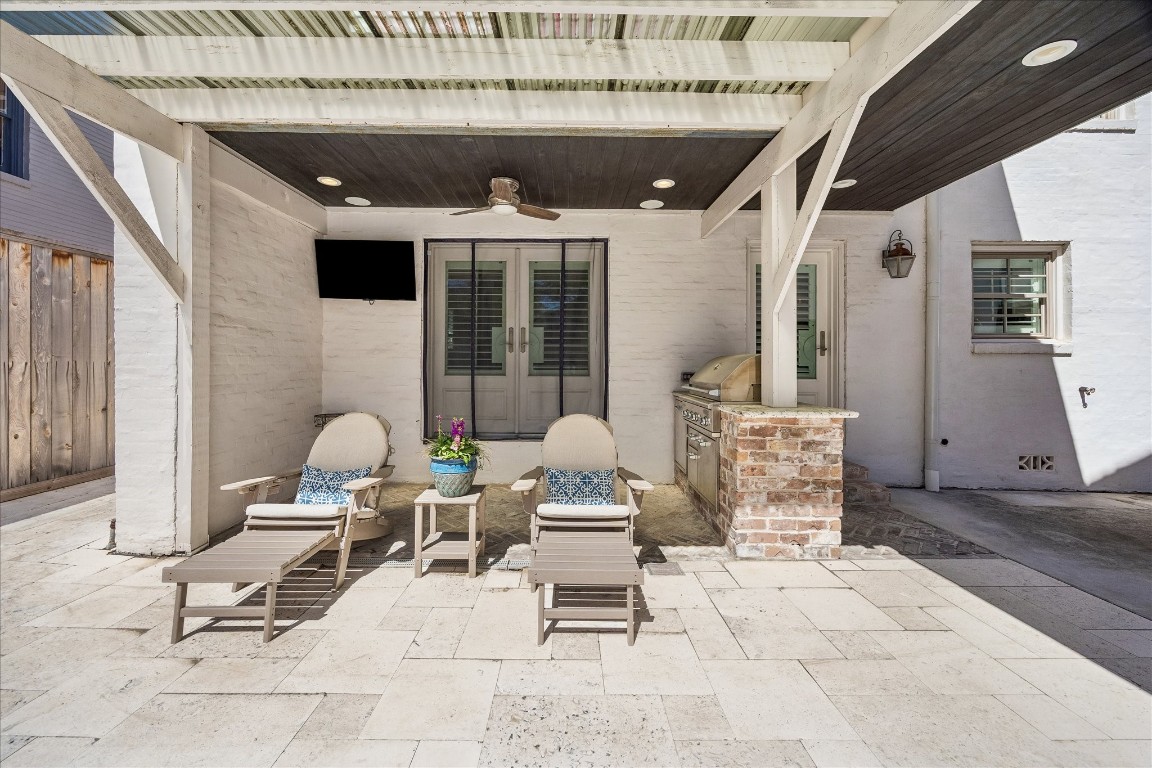 1741 Banks Street Houston, TX 77098 - Photo 26 of 31 a outdoor living space with furniture