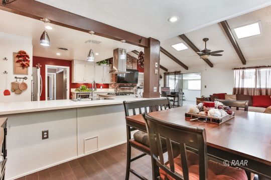 741 West Kevin Court Ridgecrest, CA 93555 - Photo 7 of 35