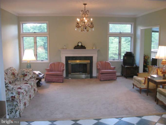 3192 Rancelee Way Amissville, VA 20106 - Photo 1 of 30 Living Room