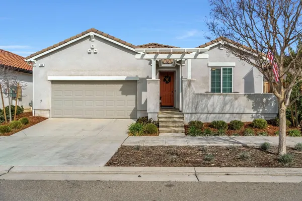 $469,500 | 649 Wood Crest Avenue, Madera, CA 93636
