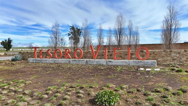 $469,500 | 649 Wood Crest Avenue, Madera, CA 93636