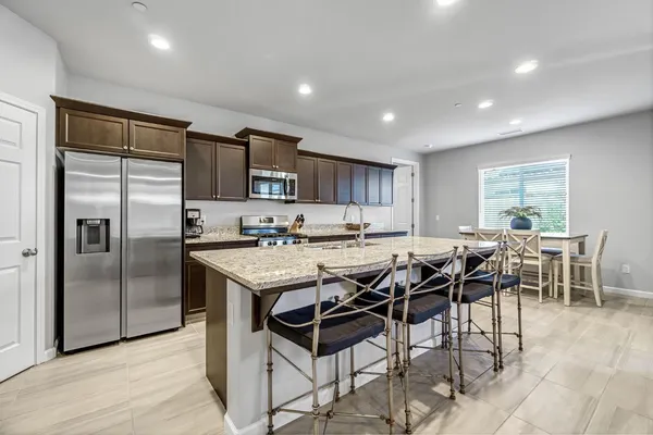 $469,500 | 649 Wood Crest Avenue, Madera, CA 93636