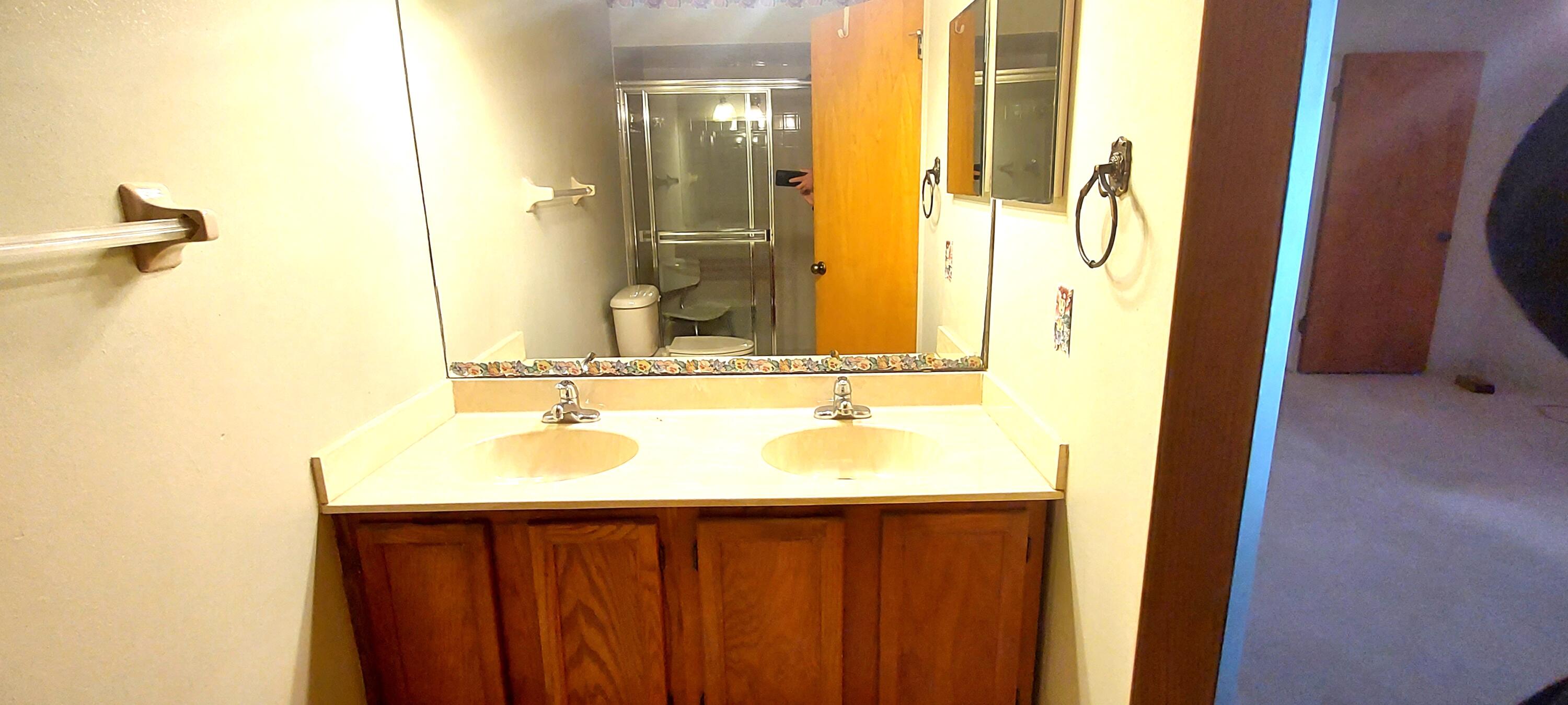 2040 Colonial Road, Unit 3 Fort Pierce, FL 34950 - Photo 24 of 35 20220201_102717