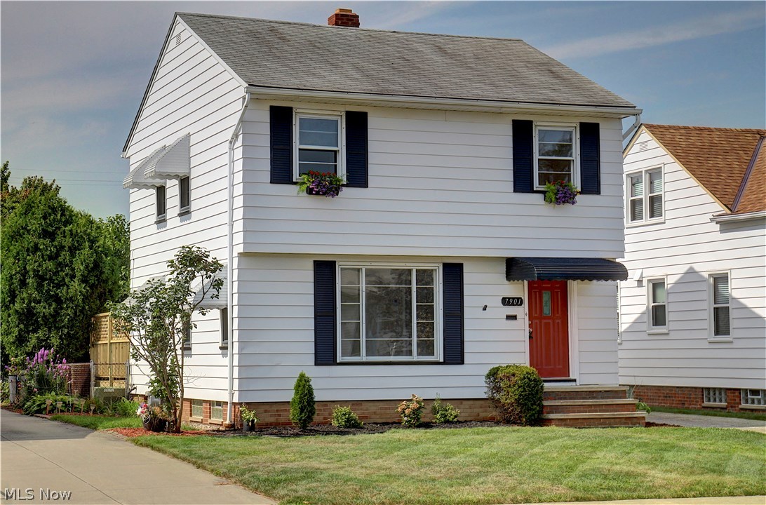 7901 Jameson Road Parma, OH 44129 - Photo 2 of 30