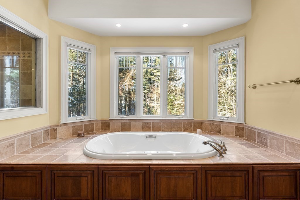 100 Lincoln Road Wayland, MA 01778 - Photo 22 of 32