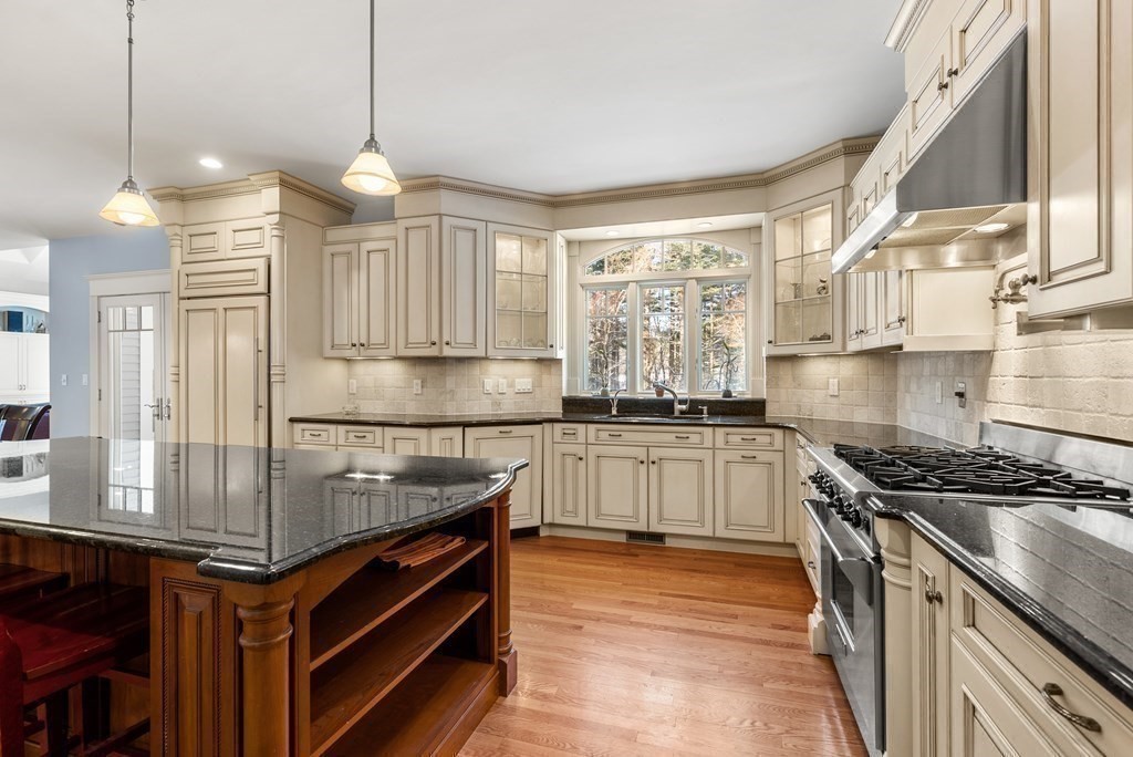100 Lincoln Road Wayland, MA 01778 - Photo 4 of 32