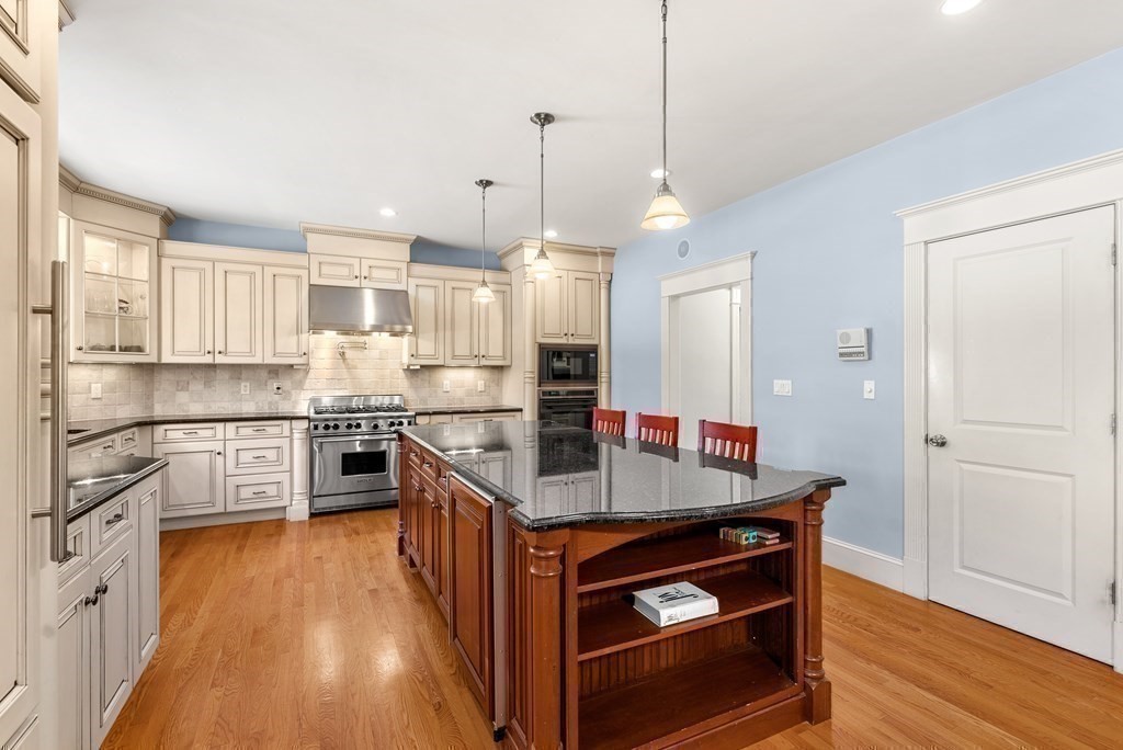 100 Lincoln Road Wayland, MA 01778 - Photo 7 of 32
