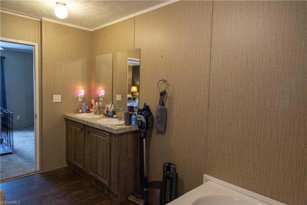 4106 Congo Road Wilkesboro, NC 28697 - Photo 17 of 23