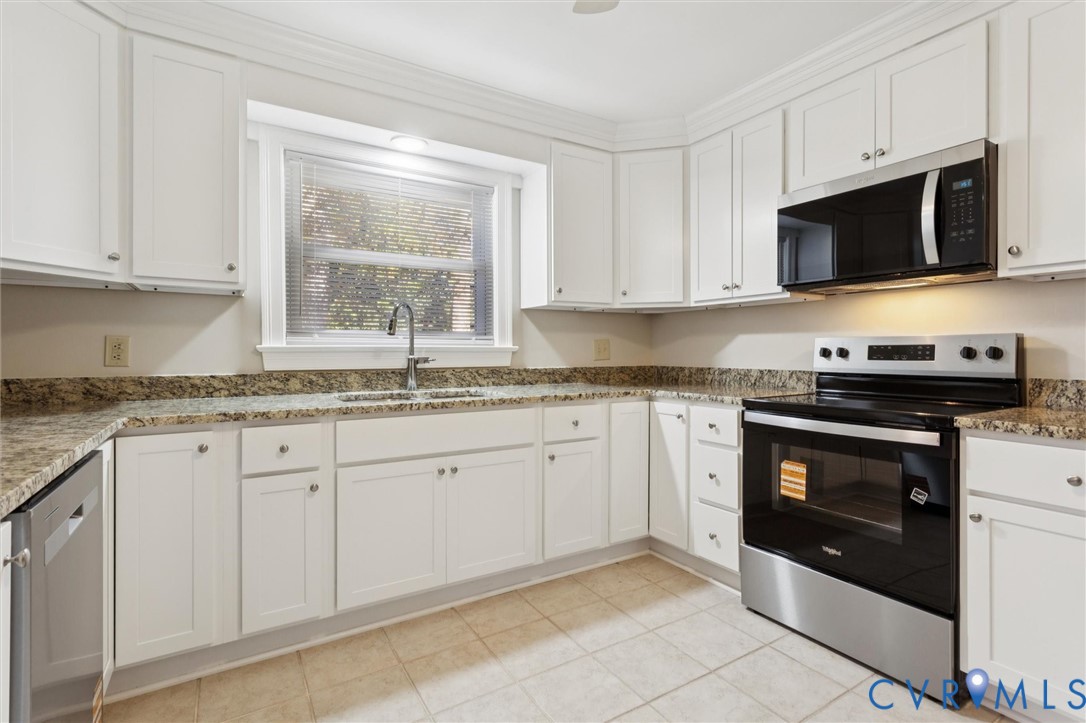 19 Goodwin Road Newport News, VA 23606 - Photo 9 of 40 Gallery Image 9