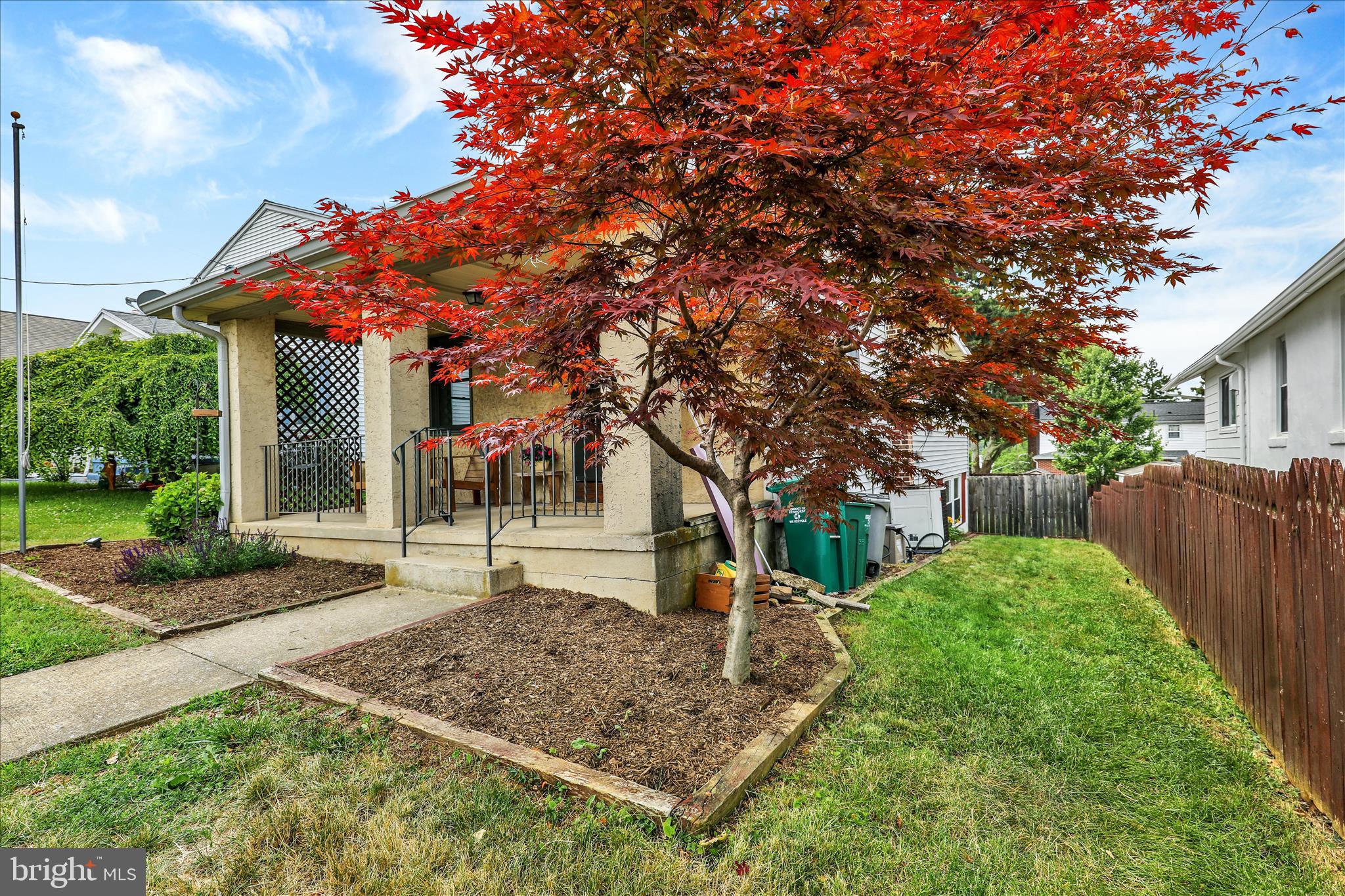 1027 Commonwealth Boulevard Reading, PA 19607 - Photo 4 of 31