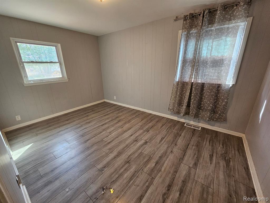 22858 Rausch Avenue Eastpointe, MI 48021 - Photo 20 of 36