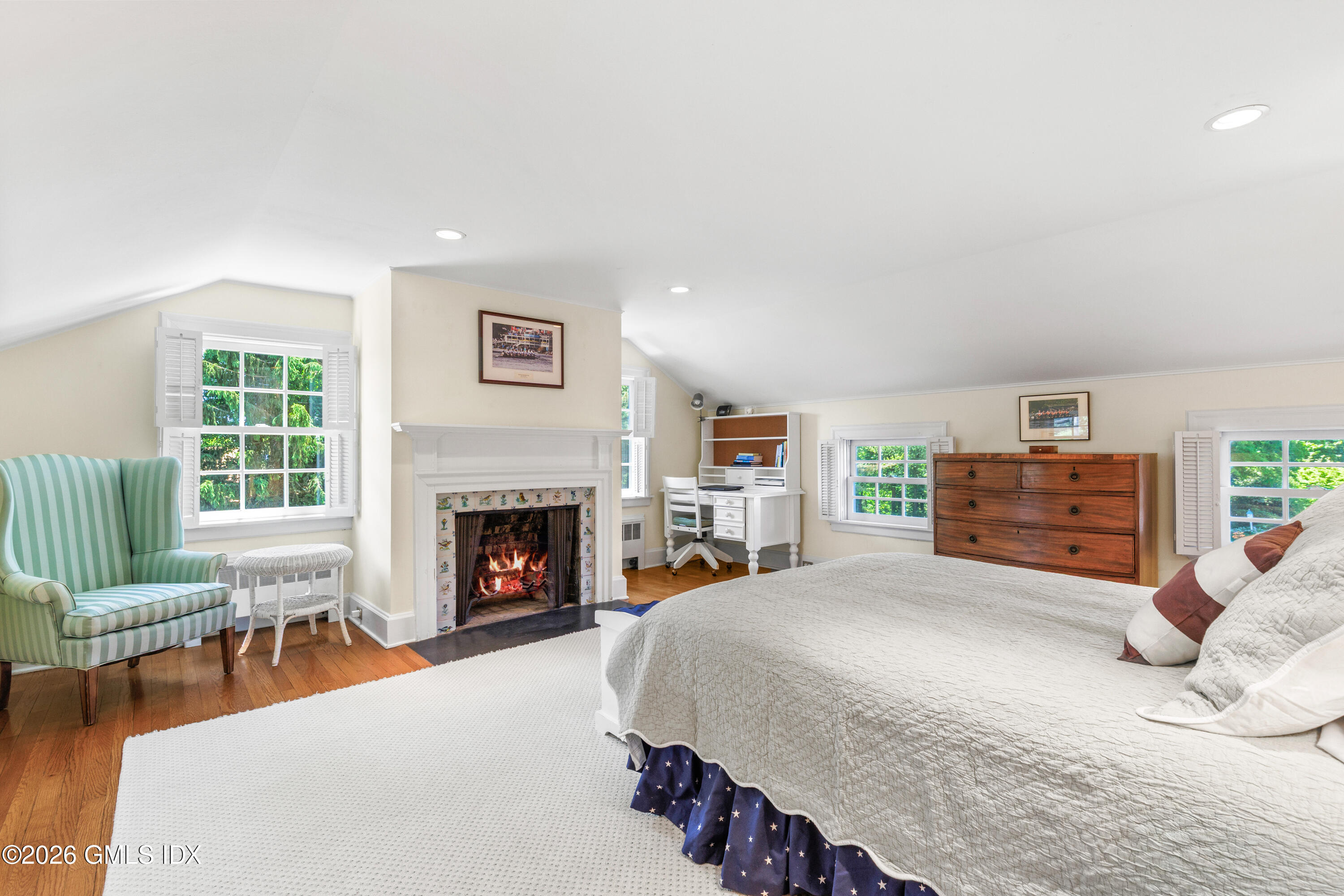 456 Round Hill Road Greenwich, CT 06831 - Photo 15 of 33 Bedroom