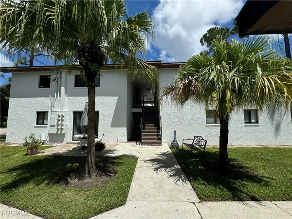 $1,300 | 7961 Gladiolus Drive, Fort Myers, FL 33908