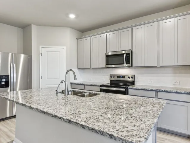 $345,035 | 100 Honey Bee Road, Jarrell, TX 76537