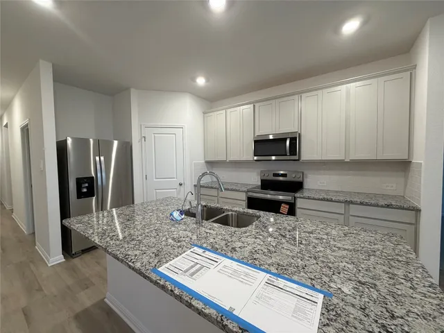 $345,035 | 100 Honey Bee Road, Jarrell, TX 76537