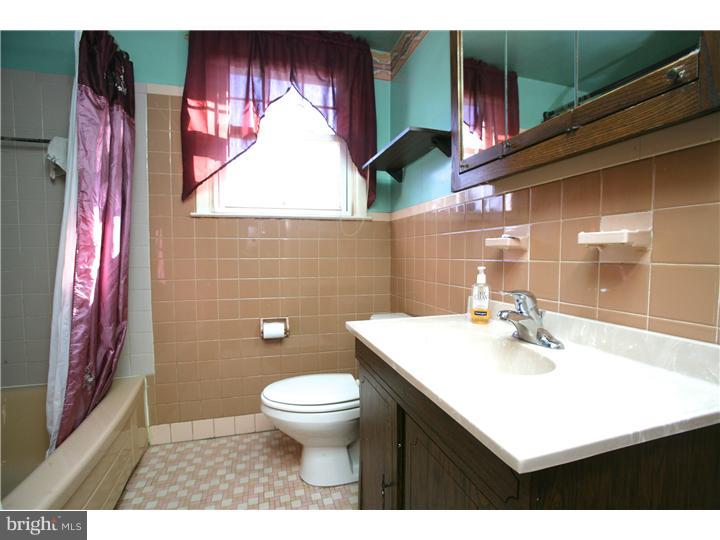 601 Marshall Road Brookhaven, PA 19015 - Photo 12 of 16 Bathroom