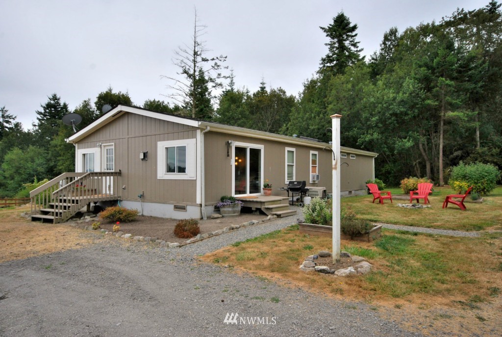 814 Fort Casey Road Coupeville, WA 98239 - Photo 2 of 20 Gallery Image 2