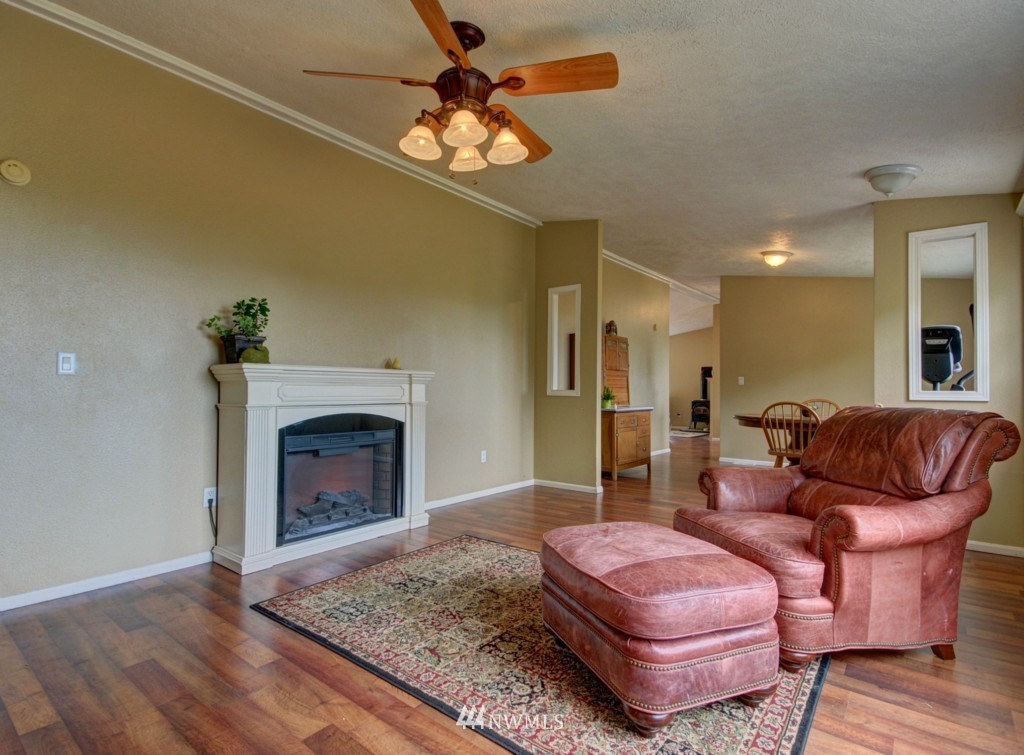 814 Fort Casey Road Coupeville, WA 98239 - Photo 6 of 20 Gallery Image 6