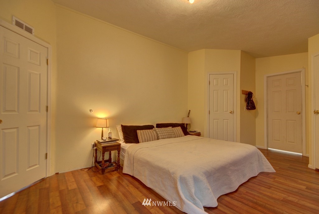 814 Fort Casey Road Coupeville, WA 98239 - Photo 8 of 20 Gallery Image 8